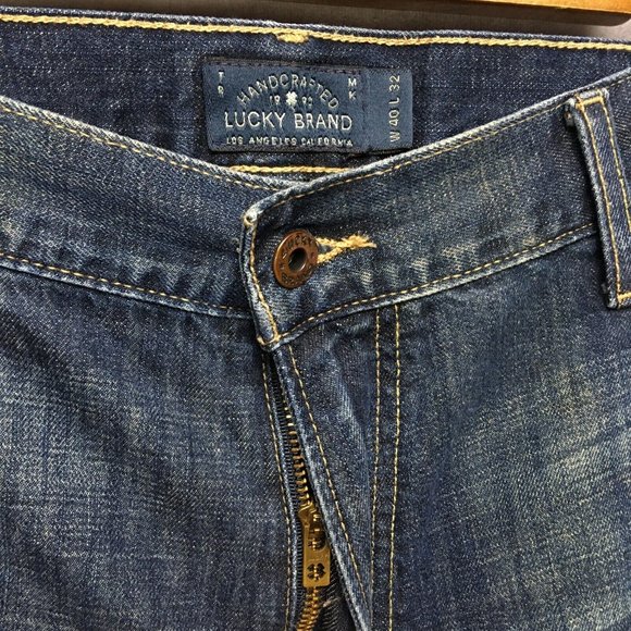 Lucky Brand Mens 221 Straight Fit Blue Jeans size 40x32 Cotton Denim Zipper Fly - Picture 6 of 10